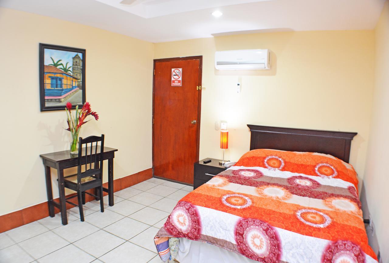 Hotel Plaza Cosiguina Chinandega Dış mekan fotoğraf